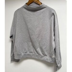Vuori Mock Neck Turtleneck Sweatshirt